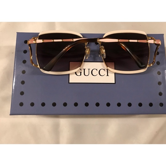 Gucci Ivory Frames / Sunglasses - Picture 2 of 7
